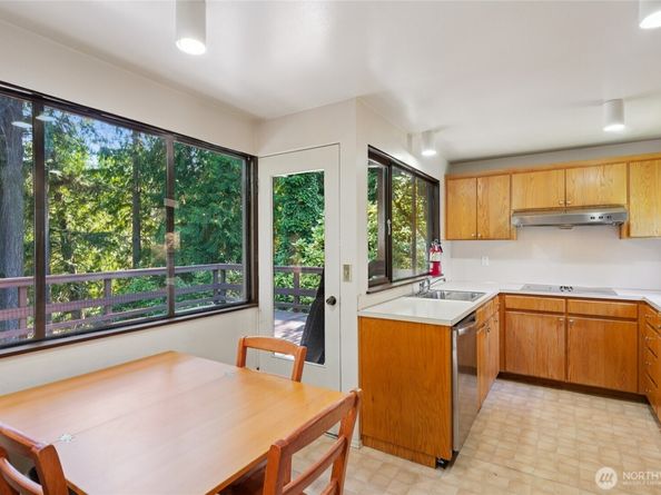 19419 Grannis Road, Bothell WA 98012