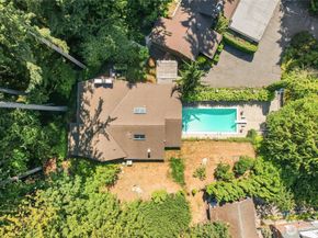19419 Grannis Road, Bothell WA 98012