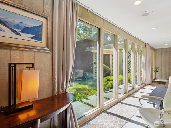 19419 Grannis Road, Bothell WA 98012
