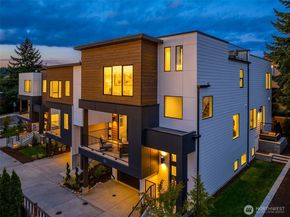 134 8th Court, Kirkland WA 98033