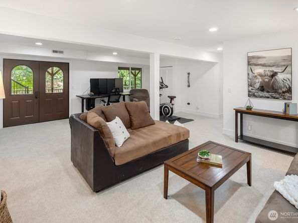 11828 NE 103rd Place, Kirkland WA 98033