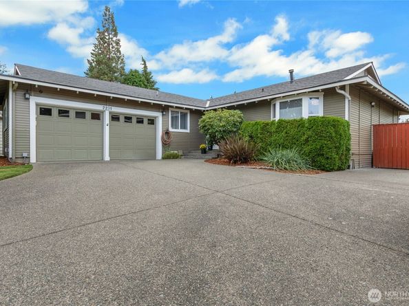 2231 S 291st Street, Federal Way WA 98003