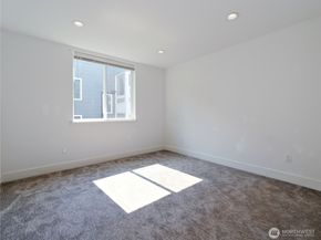 14023 Greenwood Avenue N C, Seattle WA 98133