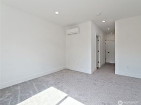 14023 Greenwood Avenue N C, Seattle WA 98133