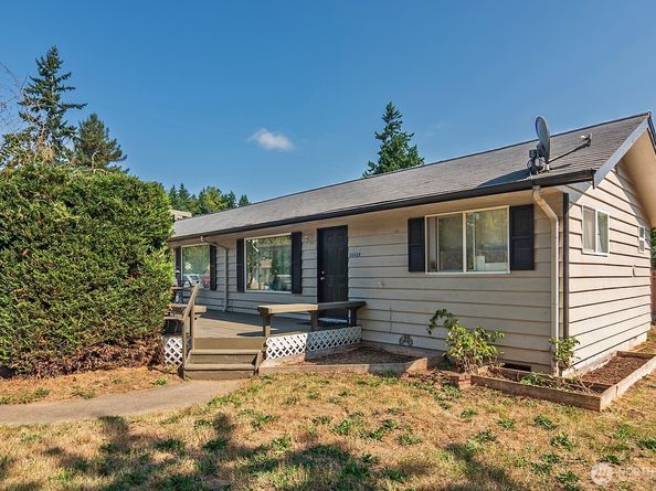 15002 4th Avenue S, Burien WA 98148