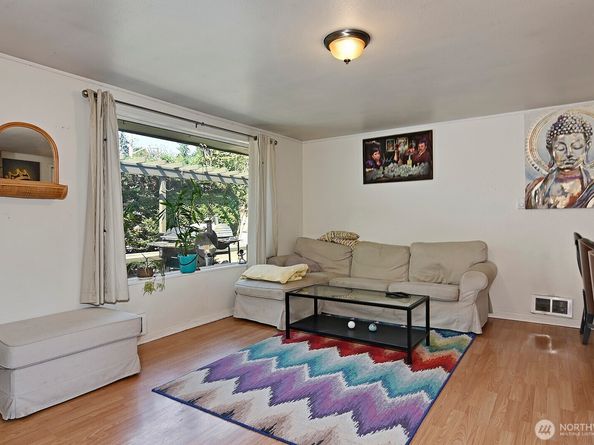 15002 4th Avenue S, Burien WA 98148