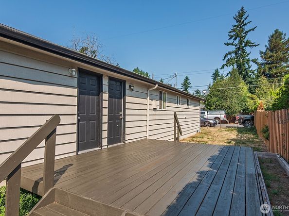 15002 4th Avenue S, Burien WA 98148