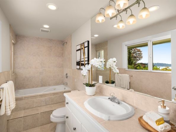18150 60th Place NE, Kenmore WA 98028