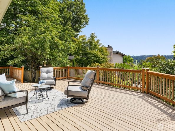 18150 60th Place NE, Kenmore WA 98028