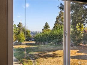 10114 11th Avenue S, Seattle WA 98168