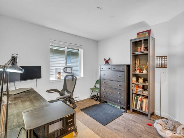 2300 Jefferson Avenue NE B105, Renton WA 98056