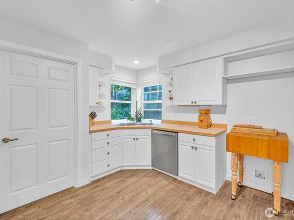 2300 Jefferson Avenue NE B105, Renton WA 98056