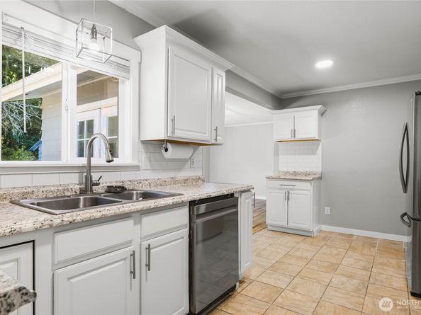 806 26th Place SE, Auburn WA 98002