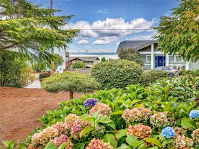 2440 Alaska Avenue E, Port Orchard WA 98366
