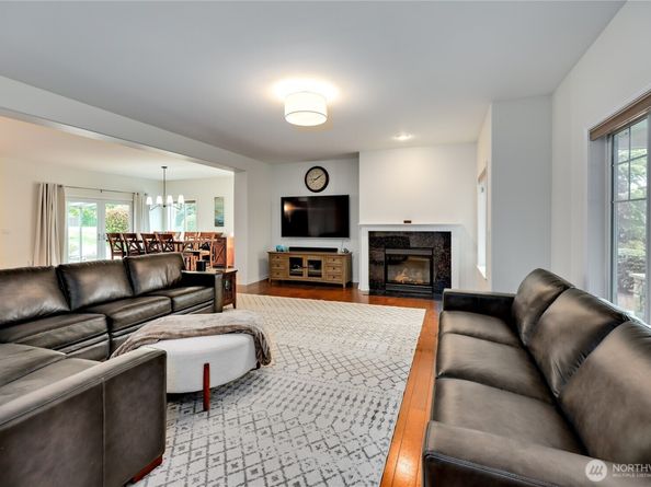 2440 Alaska Avenue E, Port Orchard WA 98366