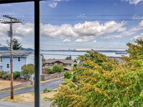2440 Alaska Avenue E, Port Orchard WA 98366