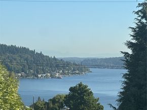 7528 S Lakeridge Dr, Seattle WA 98178