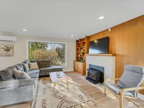 7528 S Lakeridge Dr, Seattle WA 98178