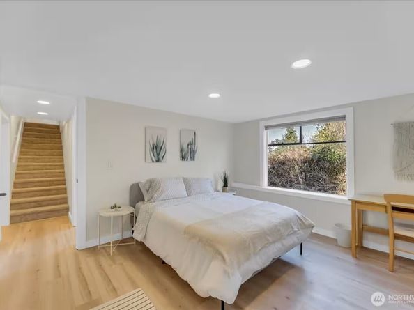 7528 S Lakeridge Dr, Seattle WA 98178