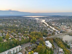 2553 5th Avenue N, Seattle WA 98109