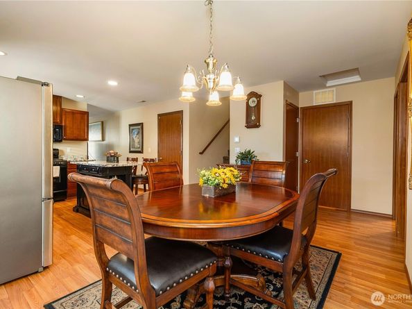 24129 NE 112th Lane 151, Redmond WA 98053