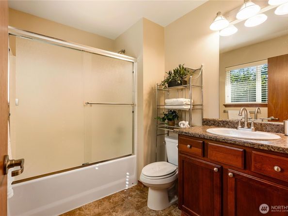24129 NE 112th Lane 151, Redmond WA 98053