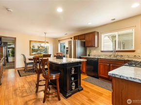 24129 NE 112th Lane 151, Redmond WA 98053