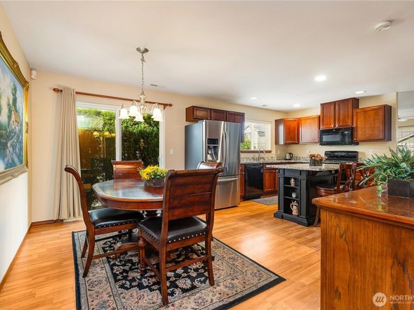24129 NE 112th Lane 151, Redmond WA 98053
