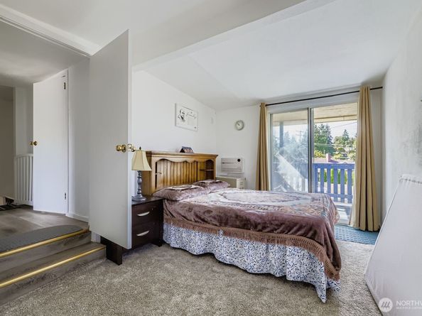 2414 S 121st Place, Seattle WA 98168