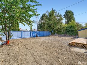 2414 S 121st Place, Seattle WA 98168