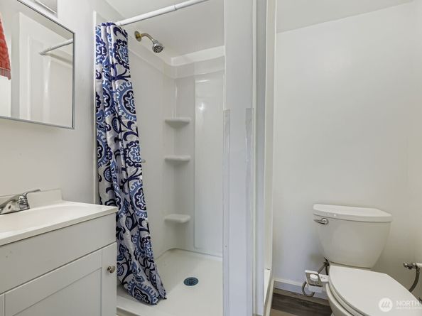 2414 S 121st Place, Seattle WA 98168