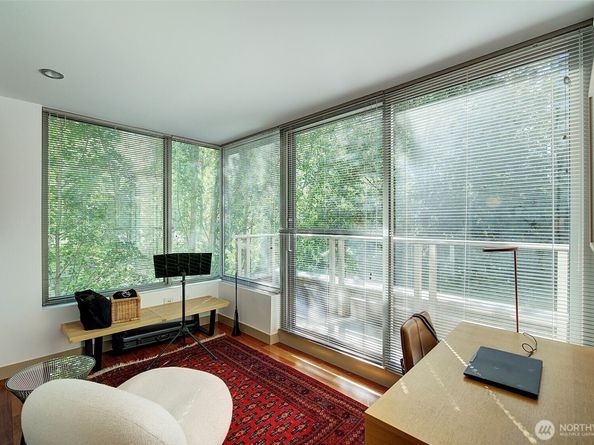 910 Lenora Street S307, Seattle WA 98121