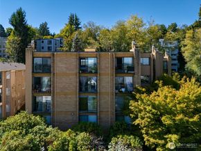 3710 25th Place W 405, Seattle WA 98199