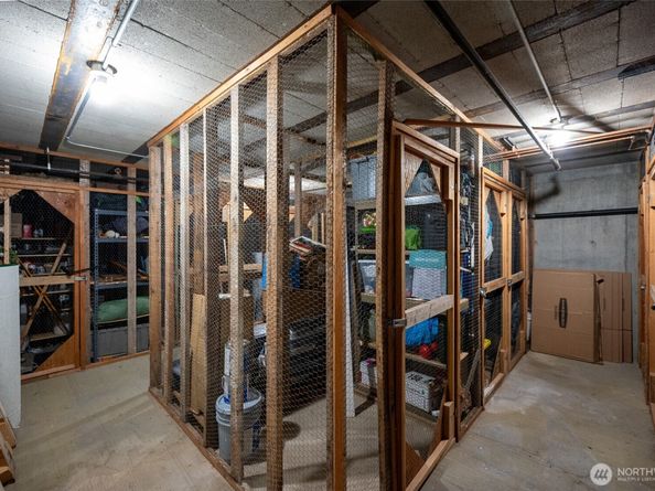 3710 25th Place W 405, Seattle WA 98199