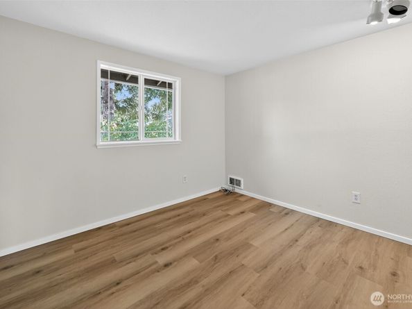 328 101st Ave Se, Lake Stevens WA 98258