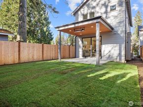 13015 NE 113th Street, Kirkland WA 98033