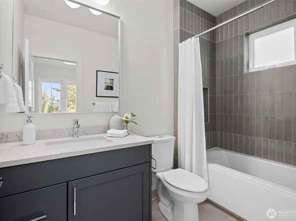 13015 NE 113th Street, Kirkland WA 98033