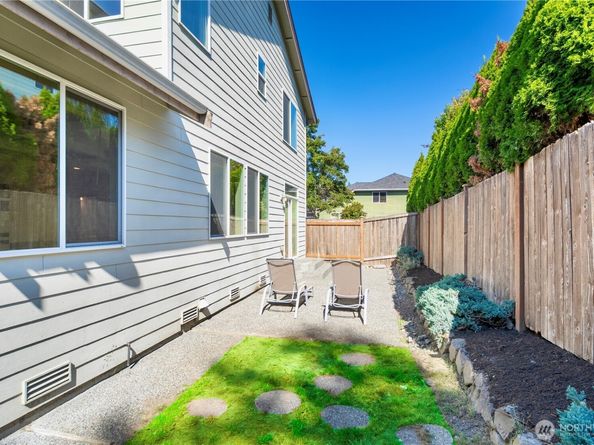 20140 84th Place NE, Bothell WA 98011