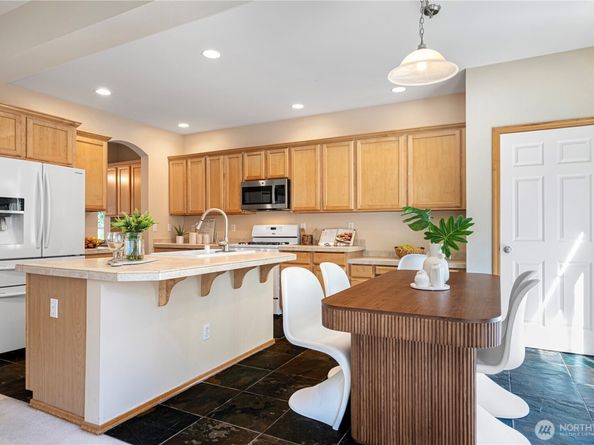 20140 84th Place NE, Bothell WA 98011