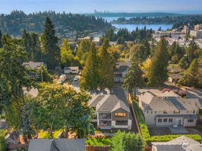 208 106th Avenue SE, Bellevue WA 98004