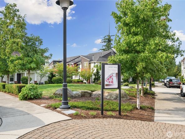 1257 NE Park Drive 46, Issaquah WA 98029