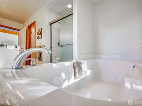 2496 NE Ariel Court, Poulsbo WA 98370