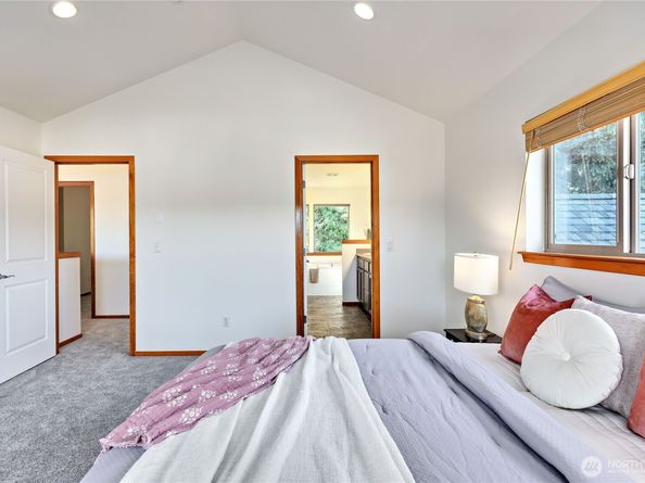 2496 NE Ariel Court, Poulsbo WA 98370