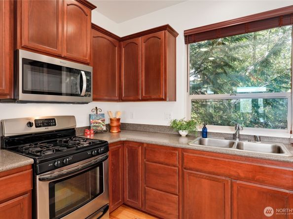 2496 NE Ariel Court, Poulsbo WA 98370