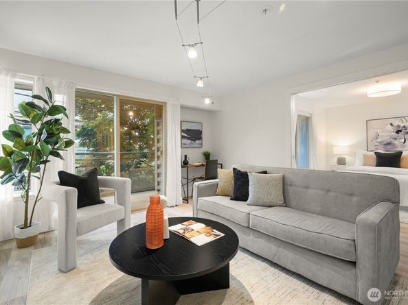 1550 Eastlake Avenue E 105, Seattle WA 98102