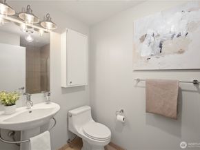 1550 Eastlake Avenue E 105, Seattle WA 98102