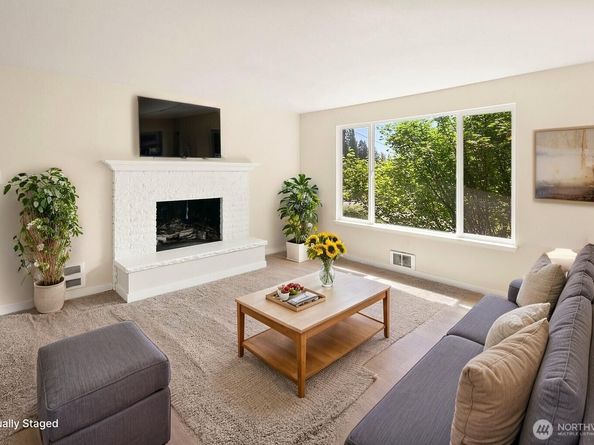15210 22nd Place W, Lynnwood WA 98087