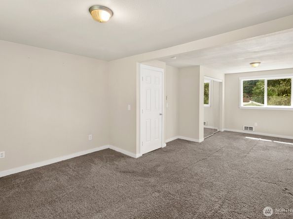 15210 22nd Place W, Lynnwood WA 98087