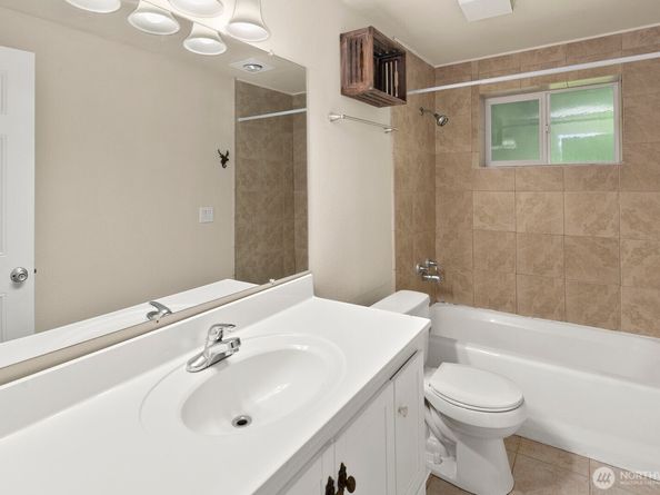 15210 22nd Place W, Lynnwood WA 98087