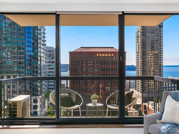 2100 3rd Avenue 1702, Seattle WA 98121